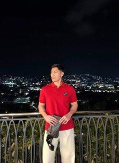 Alex - Male escort in Makati City Photo 6 of 9