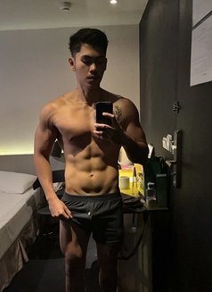 Alex - Male escort in Taipei Photo 14 of 16