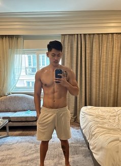 Alex - Male escort in Taipei Photo 16 of 16