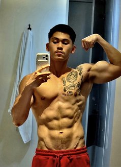 Alex - Male escort in Taipei Photo 5 of 10