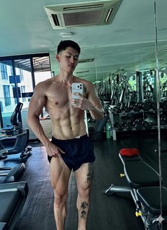 Alex - Male escort in Taipei Photo 9 of 10