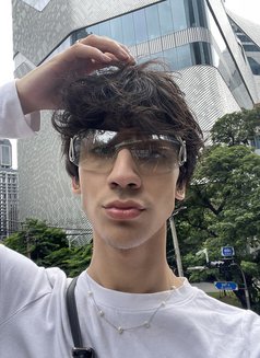 ALEX - Acompañantes masculino in Bangkok Photo 3 of 8