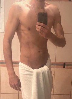 Frank - Male escort in Kathmandu Photo 1 of 1