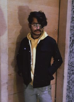 Alex H - Acompañantes masculino in Bangalore Photo 2 of 4