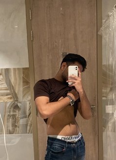 Alex Here - Male escort in New Delhi Photo 3 of 4