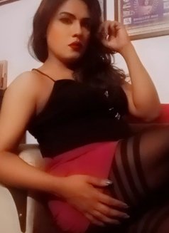Alex - Transsexual escort in New Delhi Photo 9 of 18
