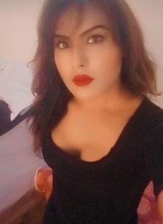 Alex - Transsexual escort in Noida Photo 15 of 18