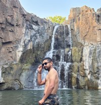 (Alex) - Acompañantes masculino in Ahmedabad