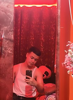 Alex - Male escort in Bangalore Photo 3 of 5