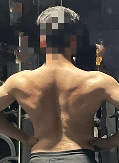 Alex - masseur in Hyderabad Photo 2 of 2