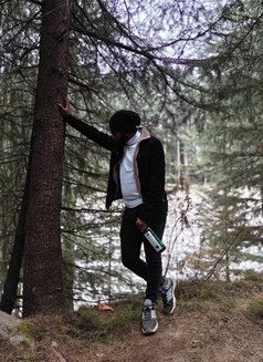 Bisexual Alex - Male escort in Kolkata Photo 4 of 9