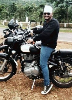 SACHIN - Male escort in Mumbai Photo 2 of 2