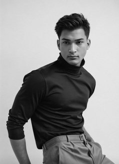 Alex - Male escort in Mumbai Photo 1 of 5