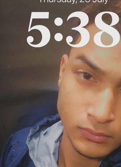 Alex - Male escort in Mumbai Photo 3 of 5