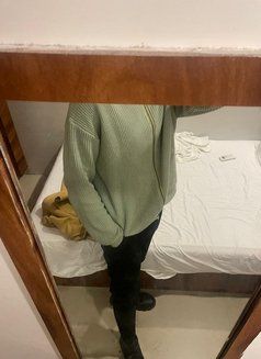 Alex - Male escort in Mumbai Photo 4 of 5