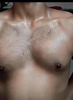 Alex - Male escort in Mumbai Photo 7 of 12