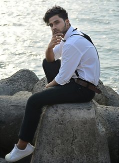 Alex - Male escort in Mumbai Photo 9 of 12