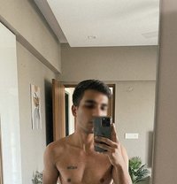 Alex - Male escort in Mumbai