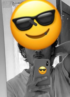 J.K - Acompañantes masculino in Thiruvananthapuram Photo 2 of 2