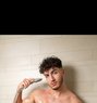 Alex - Acompañantes masculino in Dubai Photo 1 of 3