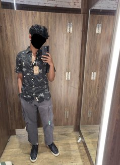 Alex Joshua - Male escort in Dubai Photo 3 of 3
