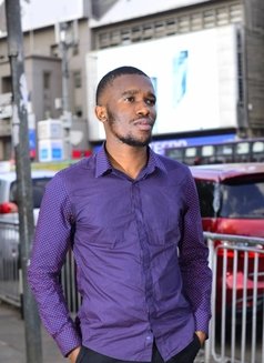 Alex Kilimani - Male escort in Nairobi Photo 3 of 3