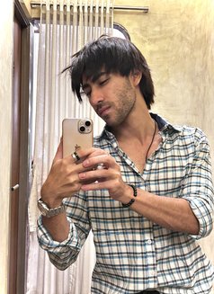 Alex! Male escort in Mumbai - Male escort in Mumbai Photo 5 of 5