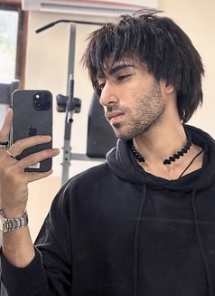 Alex! Male escort in Mumbai - Acompañantes masculino in Mumbai Photo 5 of 6