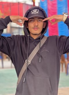 Alex Nepal - Acompañantes masculino in Kathmandu Photo 5 of 6