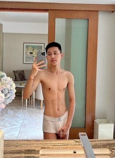 Alex Ng - Male escort in Ho Chi Minh City Photo 1 of 6