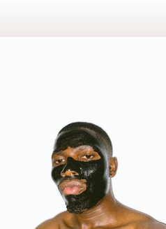 Alex - Male escort in Dubai Photo 2 of 4