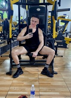 Alex number 1 - Male escort in Pattaya Photo 13 of 13