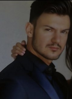 Alex number 1 - Male escort in Dubai Photo 14 of 14