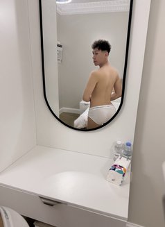 Alex Real White Russian Boy 🇷🇺 - Male escort in Jeddah Photo 3 of 8