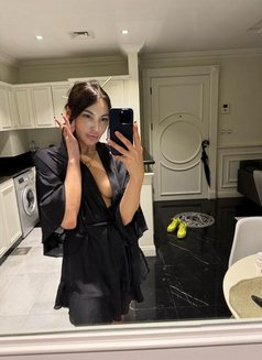 Alex - escort in Al Manama Photo 13 of 24