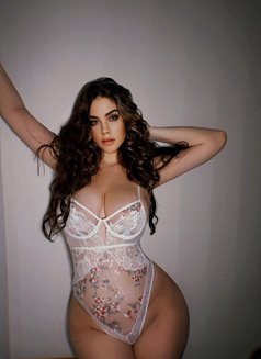 Alex - escort in Dubai Photo 1 of 5