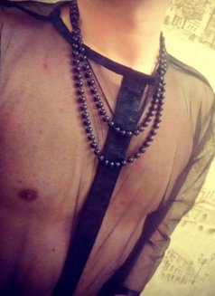 Alex - masseur in İstanbul Photo 12 of 12