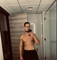 Alex - Male escort in Dubai
