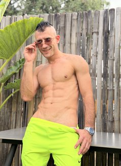 Alex - Male escort in Phuket Photo 5 of 6