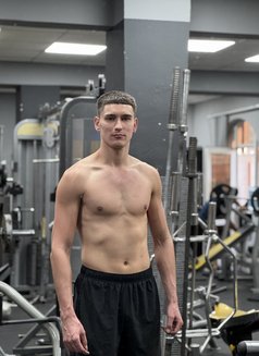 Alex - Male escort in Yerevan Photo 14 of 14