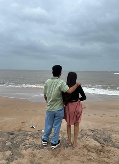 Alex & Scarlett ( Couple) - puta in Ahmedabad Photo 2 of 3