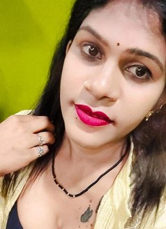 Alex Sona - Transsexual escort in Kolkata Photo 1 of 2