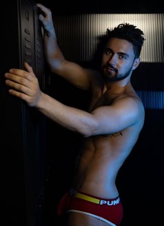 Alex Steel - Masajista in Barcelona Photo 1 of 23