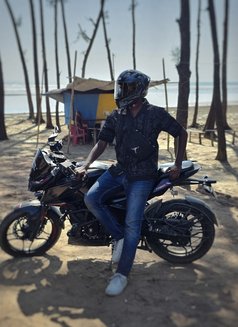 Alex Sunny - Male adult performer in Dhaka Photo 1 of 3