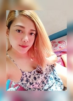 Alexa 02 - escort in Makati City Photo 2 of 10