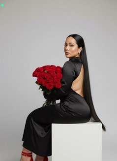 Alexa - puta in Abu Dhabi Photo 4 of 6