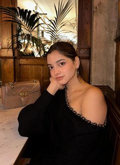 Alexa Carry - escort in Al Juffair Photo 4 of 5