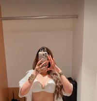 Alexa Carry - puta in Al Juffair