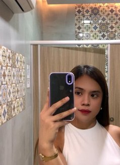 Alexa - escort in Makati City Photo 3 of 4