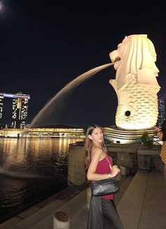 Alexa - escort in Singapore Photo 9 of 17